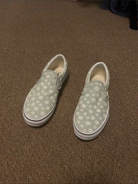 Vans Light Grey Slip-On Sneakers with White Daisy Print